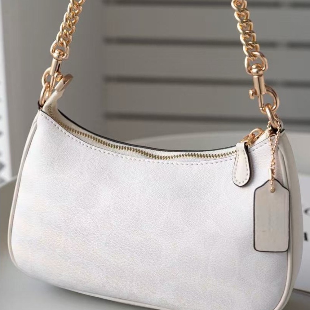 Coach Teri Shoulder Bag White Signature Canvas - Picture 3 of 4